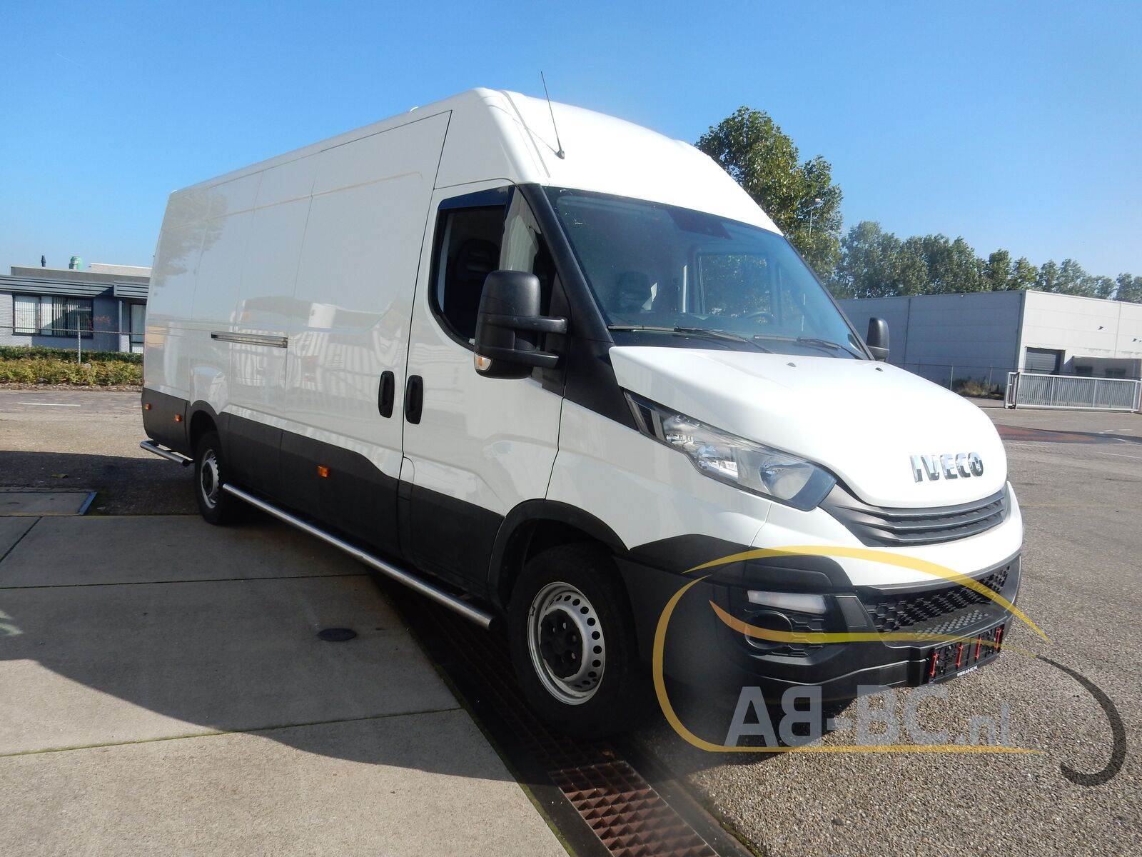 commercial-vehicle-closed-box-van-IVECO-Daily-35S12A8V---1633697187380130538_orig_a251150109305d09878bbd2e3af9f758--21100815414180750900