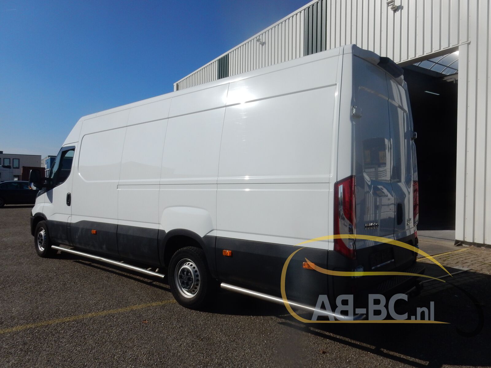 commercial-vehicle-closed-box-van-IVECO-Daily-35S12A8V---1633697224426617805_orig_2bfe333ef71c8293668ee5b7c6ea1dae--21100815414180750900
