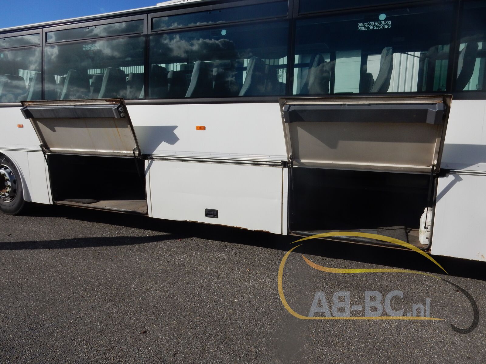 interurban-bus-IVECO-Irisbus-Axer-64-Seats---1634305123415208534_orig_8ba1adeaf9959c7ed5812363fe275a6b--21101516322821825400