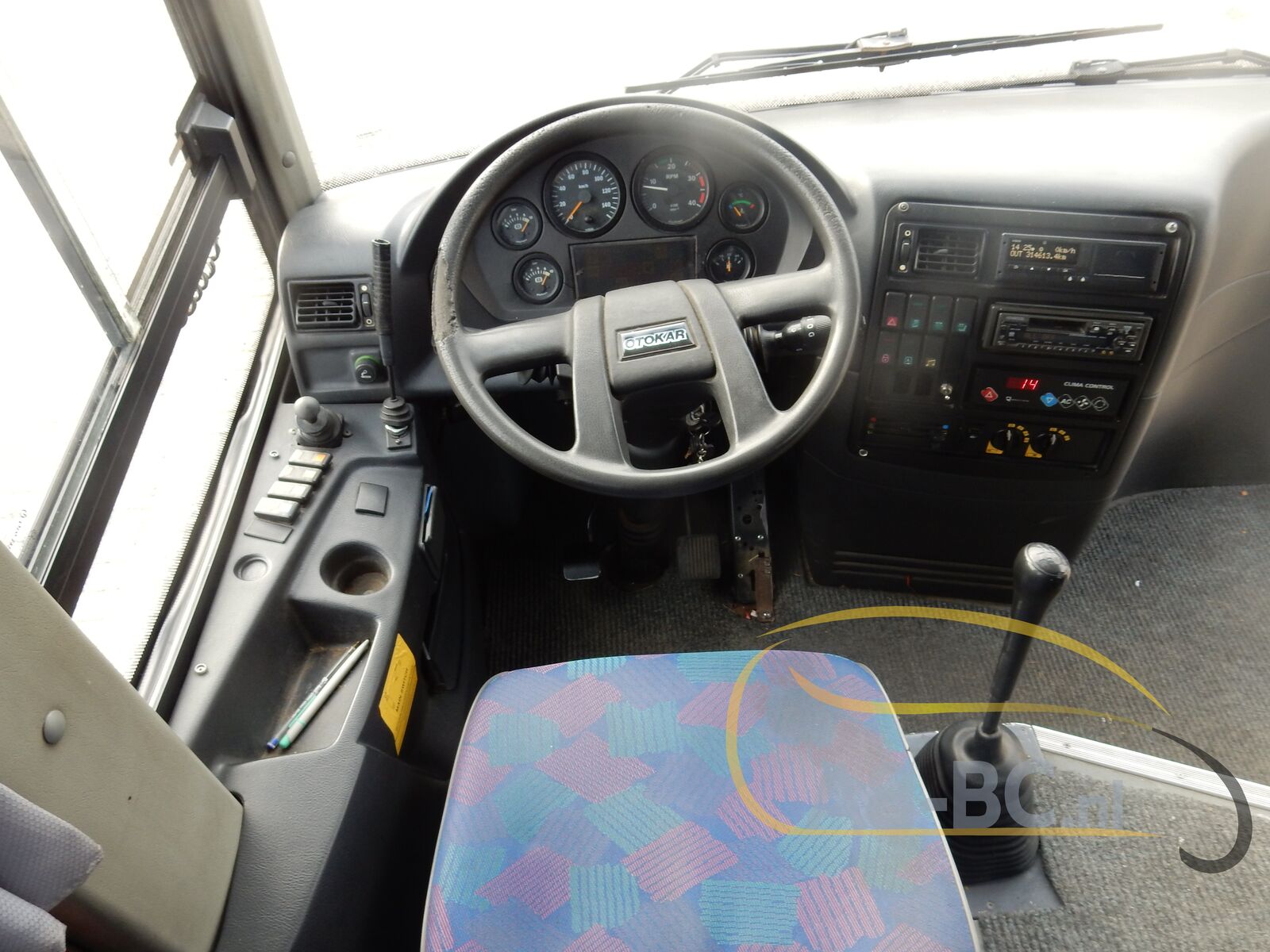 coach-bus-OTOKAR-Navigo-28-Seats---1636639462736436190_orig_935abd723683c0069a917a2dac163b29--21111115533115941900