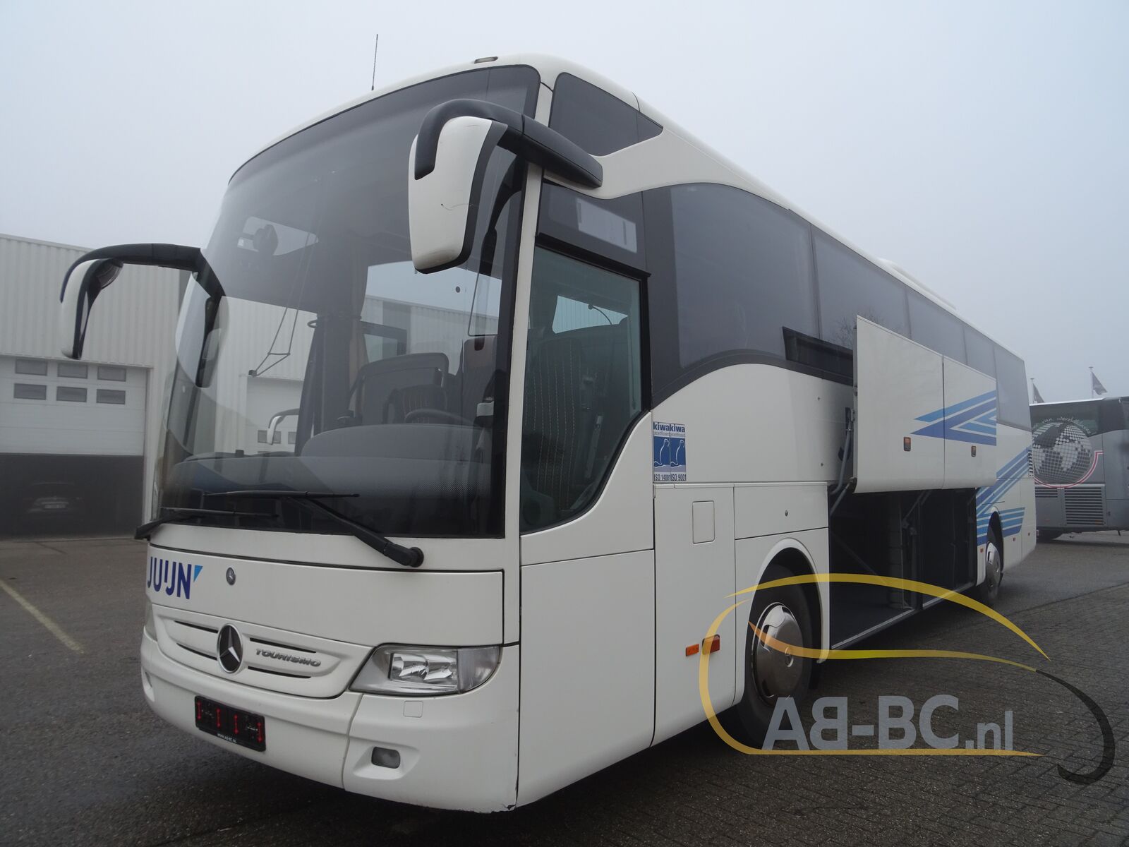 coach-bus-MERCEDES-BENZ-Tourismo-RHD-51-Seats-EURO-5---1642147952125154733_orig_de96927d8fd32c8b4d9aec3c3e0ab202--22011410083848365800