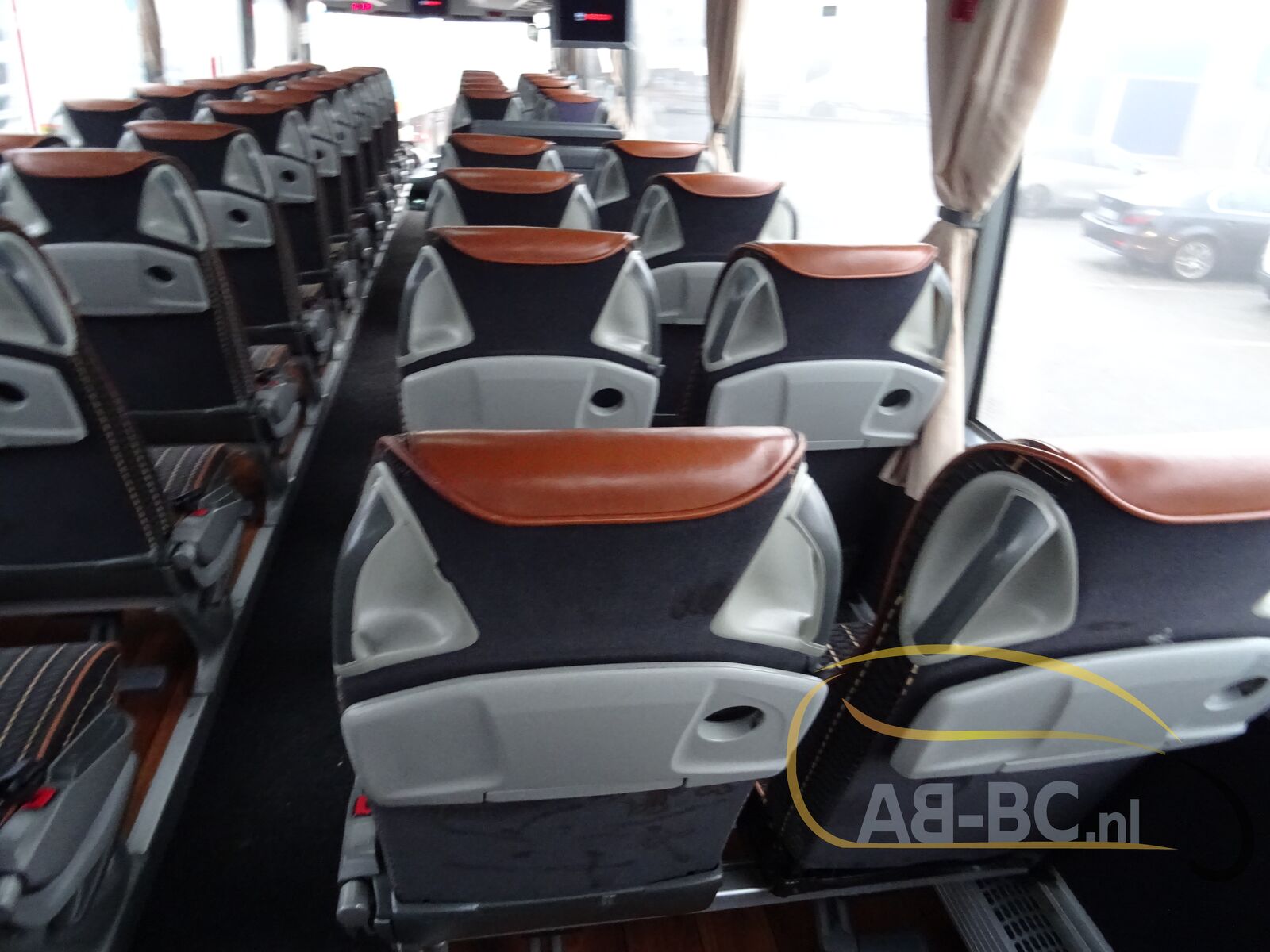 coach-bus-MERCEDES-BENZ-Tourismo-RHD-51-Seats-EURO-5---1642148116990023275_orig_ceb0f2fe23daa97f103712ae1918bd88--22011410083848365800