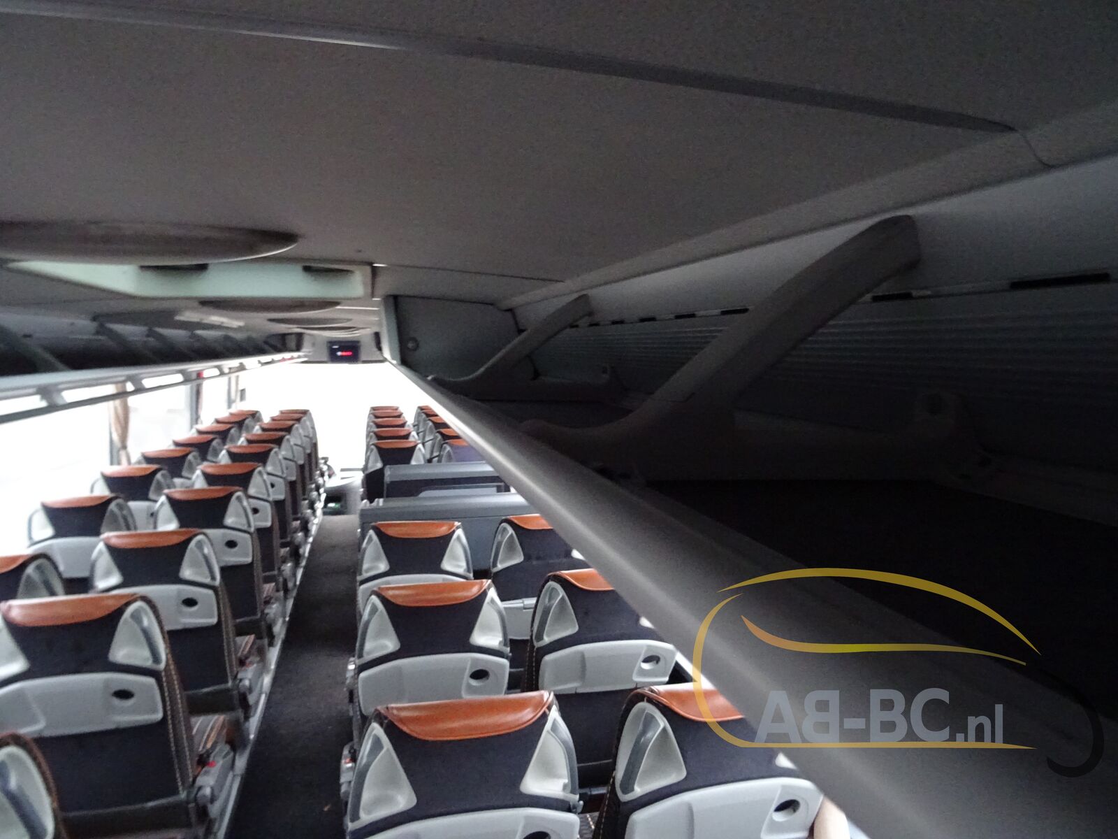 coach-bus-MERCEDES-BENZ-Tourismo-RHD-51-Seats-EURO-5---1642148141907904684_orig_103b11b4c8771e683750a604642b0c81--22011410083848365800