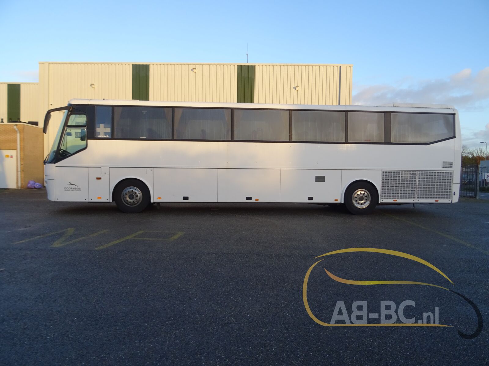 coach-bus-VDL-BOVA-FHD-127-365-EURO-5-55-Seats---1641458653917068518_orig_62ff60473ff427c4fc17687e9b5fe54c--22010610412885308000