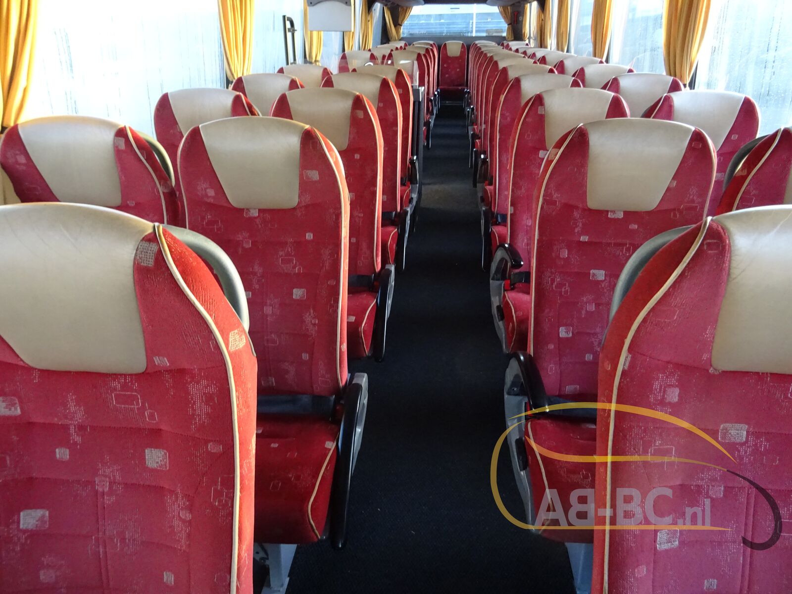coach-bus-VDL-BOVA-FHD-127-365-EURO-5-55-Seats---1641458749445510904_orig_b95bbeda4dde860dabc70b6d75daa45c--22010610412885308000