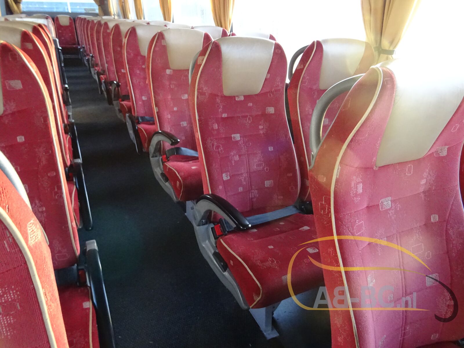 coach-bus-VDL-BOVA-FHD-127-365-EURO-5-55-Seats---1641458753094755014_orig_8cc82e071fda0b9f451905876f632f9f--22010610412885308000