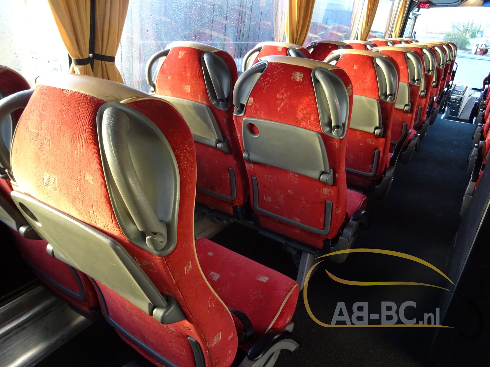 coach-bus-VDL-BOVA-FHD-127-365-EURO-5-55-Seats---1641458797950892896_orig_c38fd2b75760303d565572a92b2ddcf8--22010610412885308000