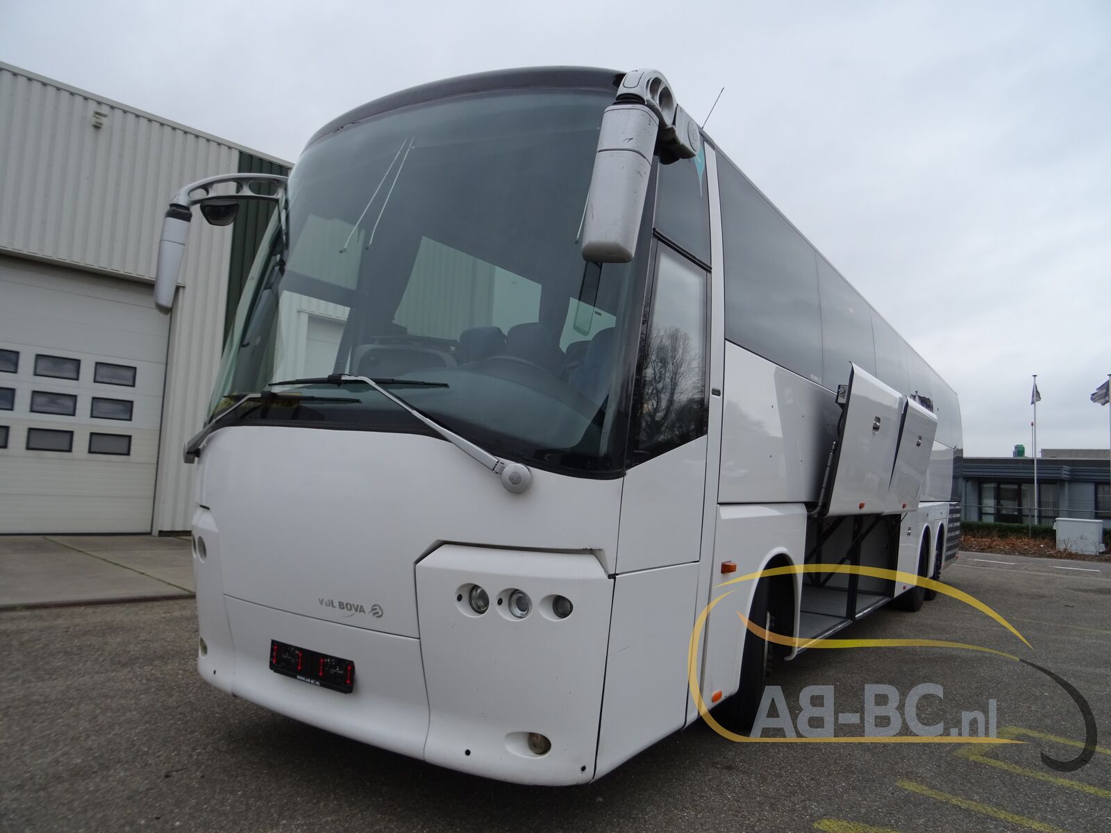 coach-bus-VDL-BOVA-Futura-61-Seats---1641294497863431948_orig_e62d9cde5c072e646b0fe89d445ede3f--22010413024564861800