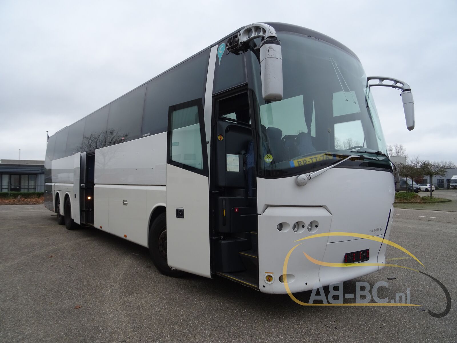 coach-bus-VDL-BOVA-Futura-61-Seats---1641294518042575332_orig_57cbe39510fa49df744152659a1b713e--22010413024564861800