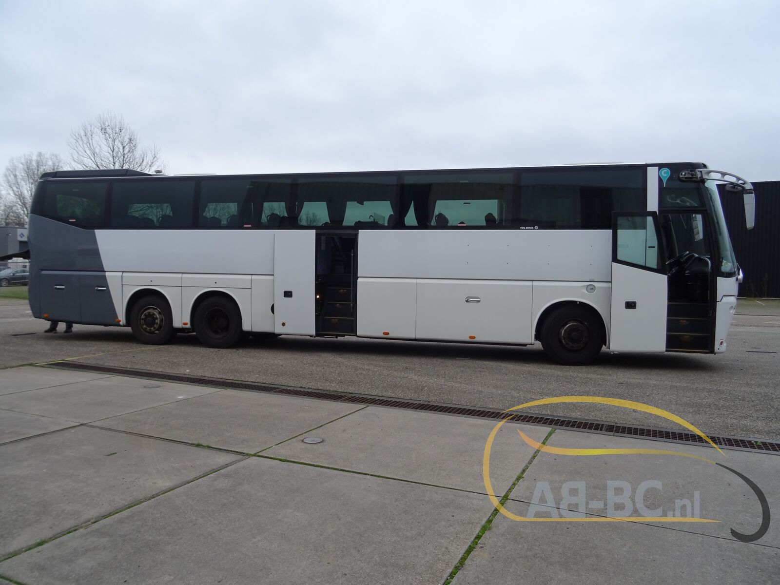 coach-bus-VDL-BOVA-Futura-61-Seats---1641294524470166999_orig_fbb4e97ff3100aad57035cb5b12a4848--22010413024564861800