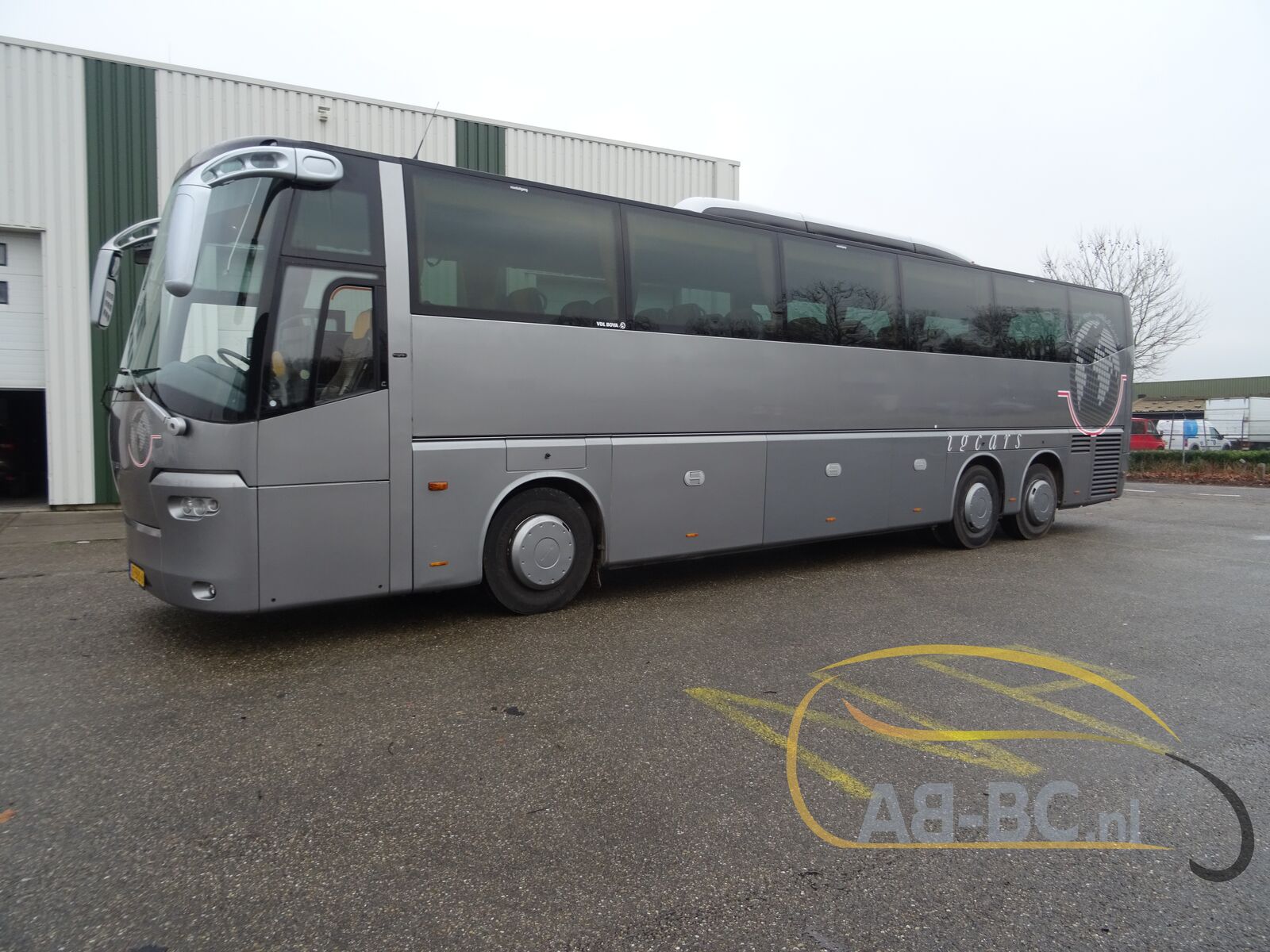coach-bus-VDL-BOVA-Magiq-54-Seats-EURO-5---1642160342589801701_orig_f1224b9b1b763ff1ef544c264a51c93b--22011413334676017500