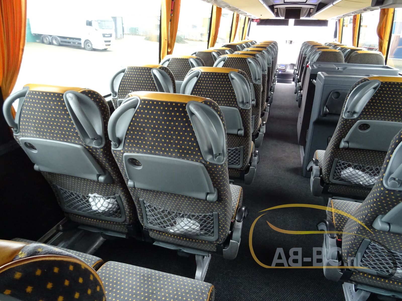 coach-bus-VDL-BOVA-Magiq-54-Seats-EURO-5---1642160509891440777_orig_8f6cbfdd4bbe34eaf9d67ccd87f91660--22011413334676017500