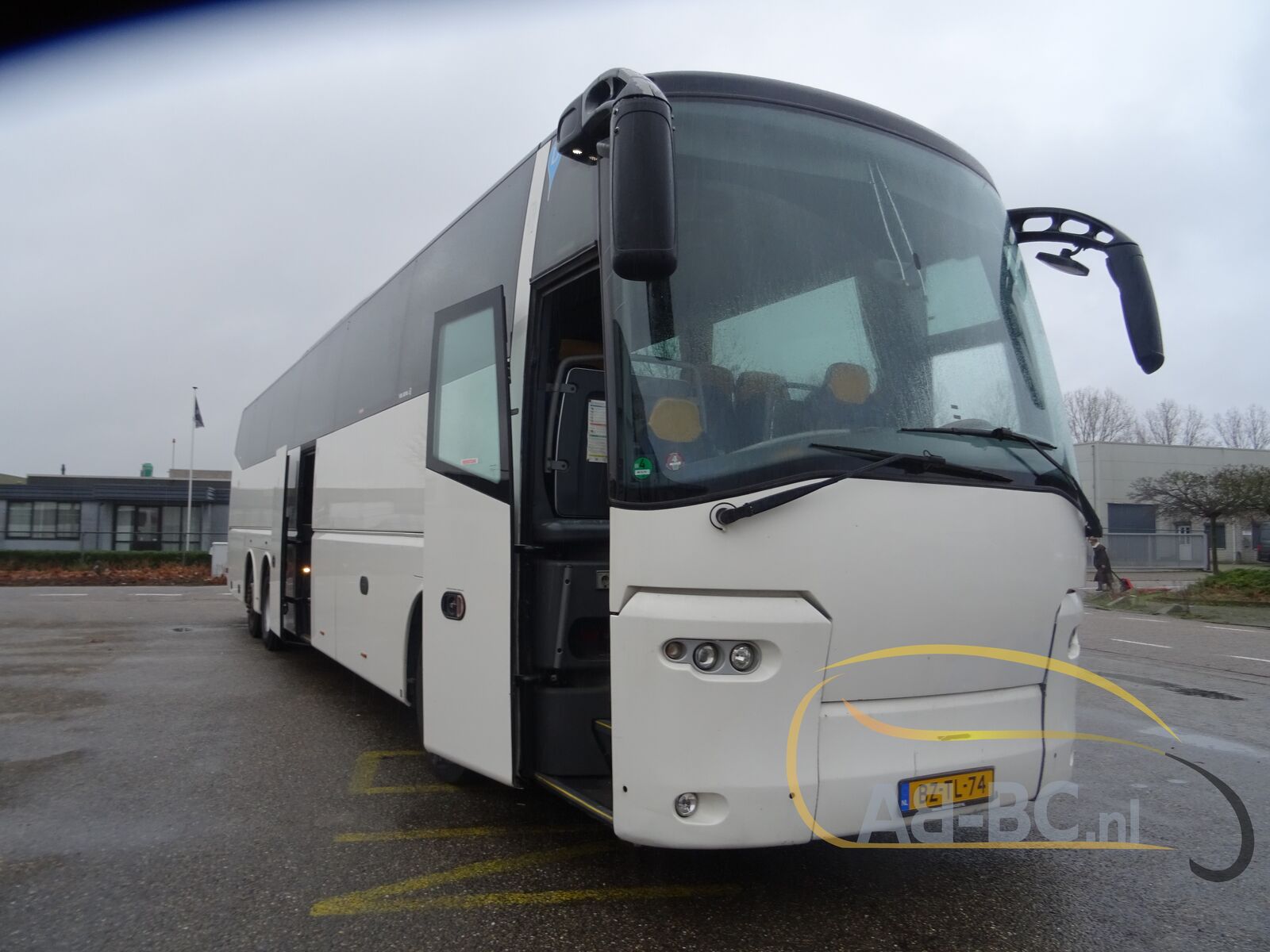 coach-bus-VDL-BOVA-Magiq-61-Seats---1641303304695685855_orig_77190cff7cff85b3fd70a7c8368db747--22010415282369368500