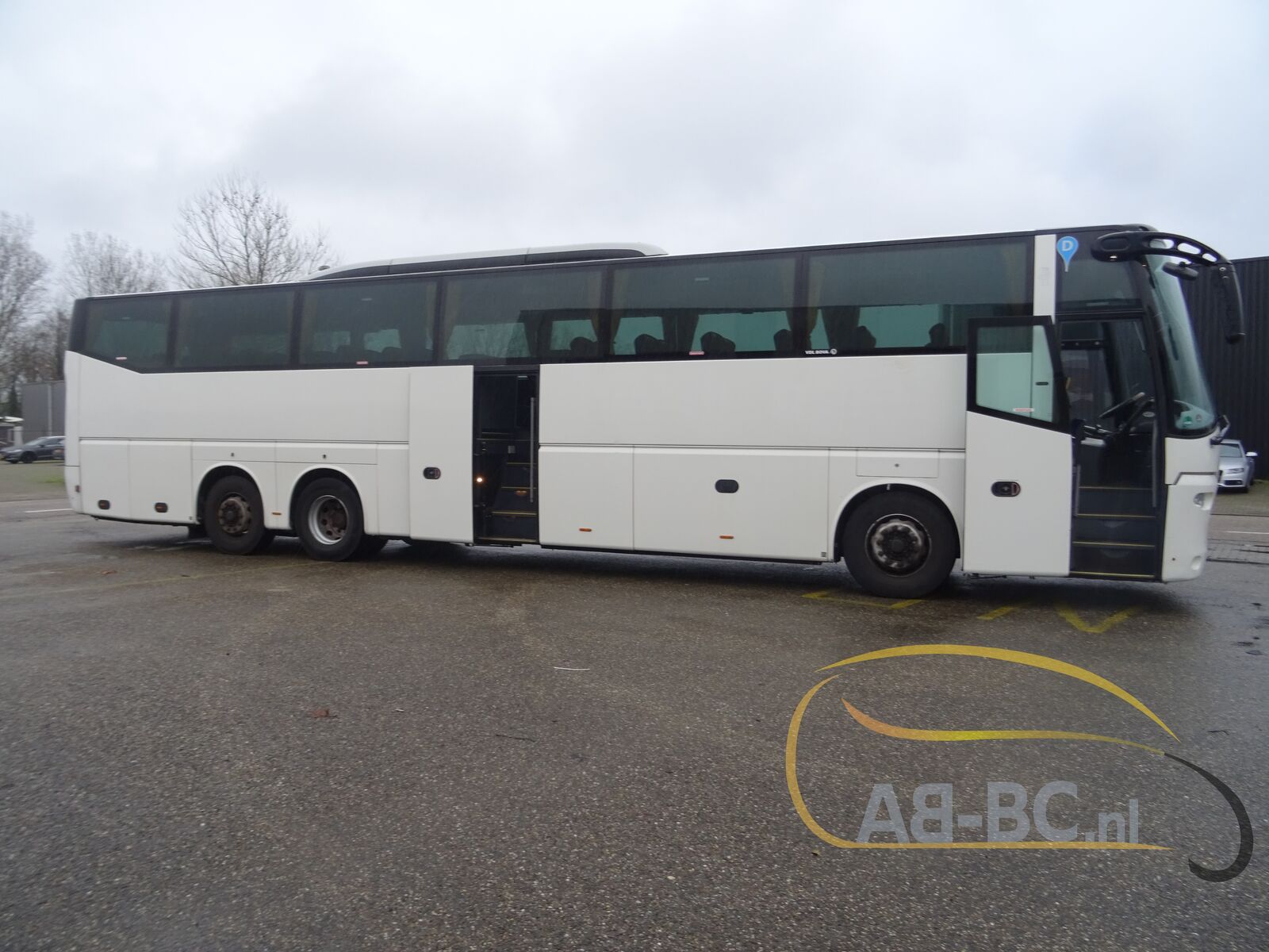 coach-bus-VDL-BOVA-Magiq-61-Seats---1641303312456450734_orig_a9e60a9b27f6d49ee948b345aff6044b--22010415282369368500