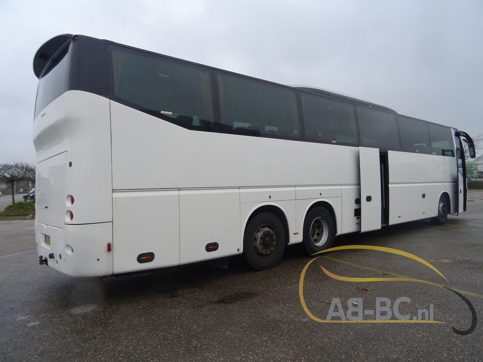 coach-bus-VDL-BOVA-Magiq-61-Seats---1641303319740885001_orig_74a5355ecfd7c6461d59f142aa8b70ee--22010415282369368500