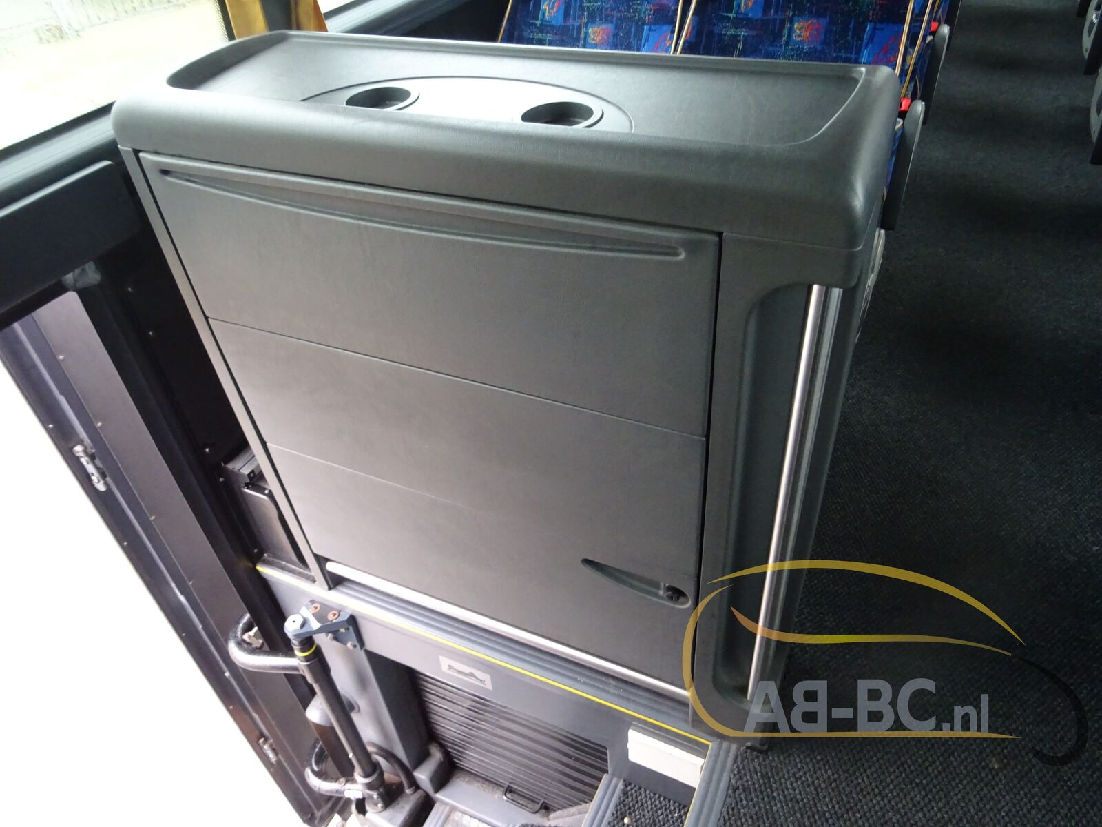 coach-bus-VDL-BOVA-Magiq-61-Seats---1641303473281410125_orig_c81eee45552c84102de13c77f997c830--22010415282369368500