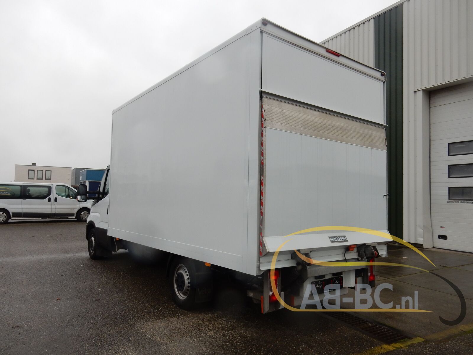 commercial-vehicle-box-truck-3-5t-IVECO-Daily-35S14A8-VEKO-EURO-6---1643899520072821313_orig_8d18560edc1f12ce31ac98070bc1f9dc--22020316393903368600