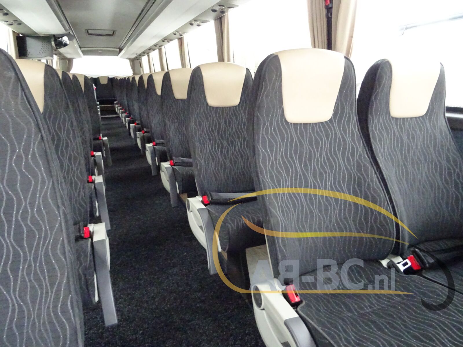 coach-bus-VDL-Futura-FHD2-129-370-51-Seats-EURO-6---1648805584021719221_orig_25300fca4d524696d01c9c8d2b5fa7da--22040112282526833000