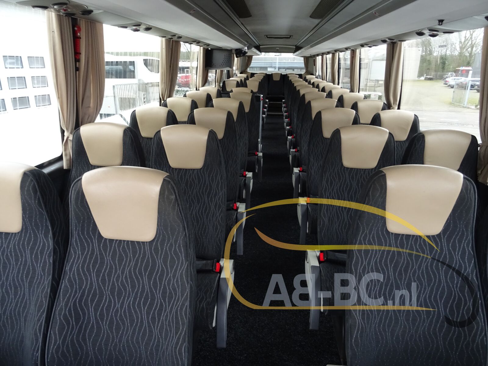 coach-bus-VDL-Futura-FHD2-129-370-51-Seats-EURO-6---1648805586117565216_orig_9b056976c942f443a58f628a48e8c198--22040112282526833000