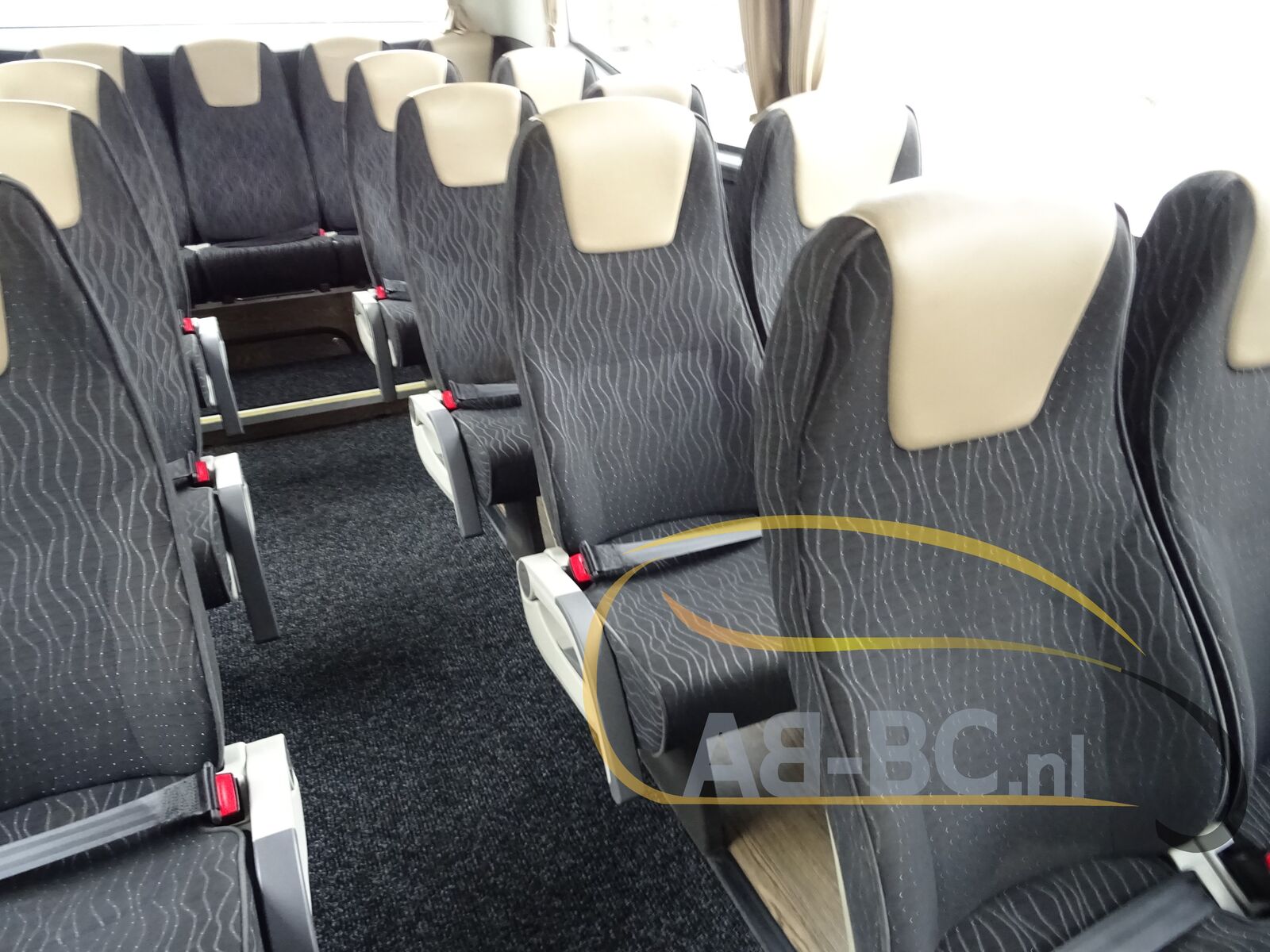 coach-bus-VDL-Futura-FHD2-129-370-51-Seats-EURO-6---1648805597737612175_orig_684bf2e8c02ba138dd32ba7570cbd66f--22040112282526833000
