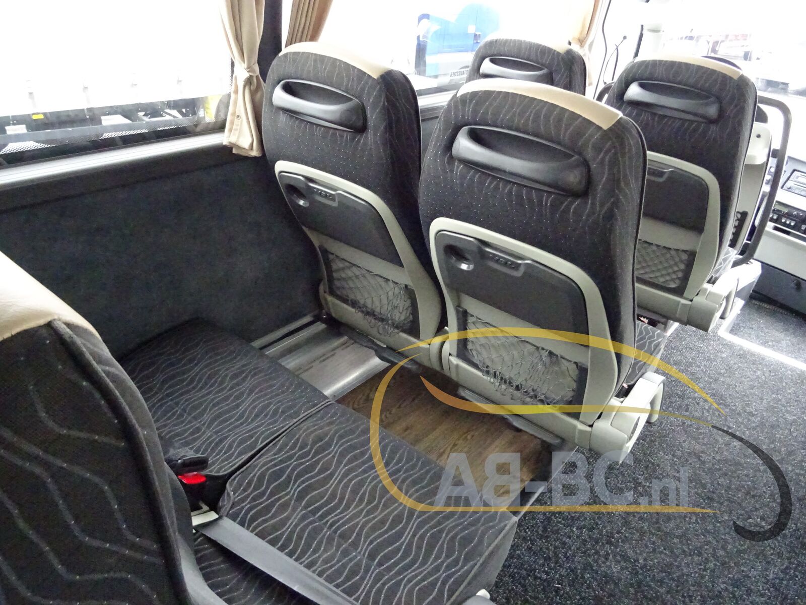 coach-bus-VDL-Futura-FHD2-129-370-51-Seats-EURO-6---1648805622494856604_orig_3f8a97a9260f1abcf93aa070dd9fb9a1--22040112282526833000