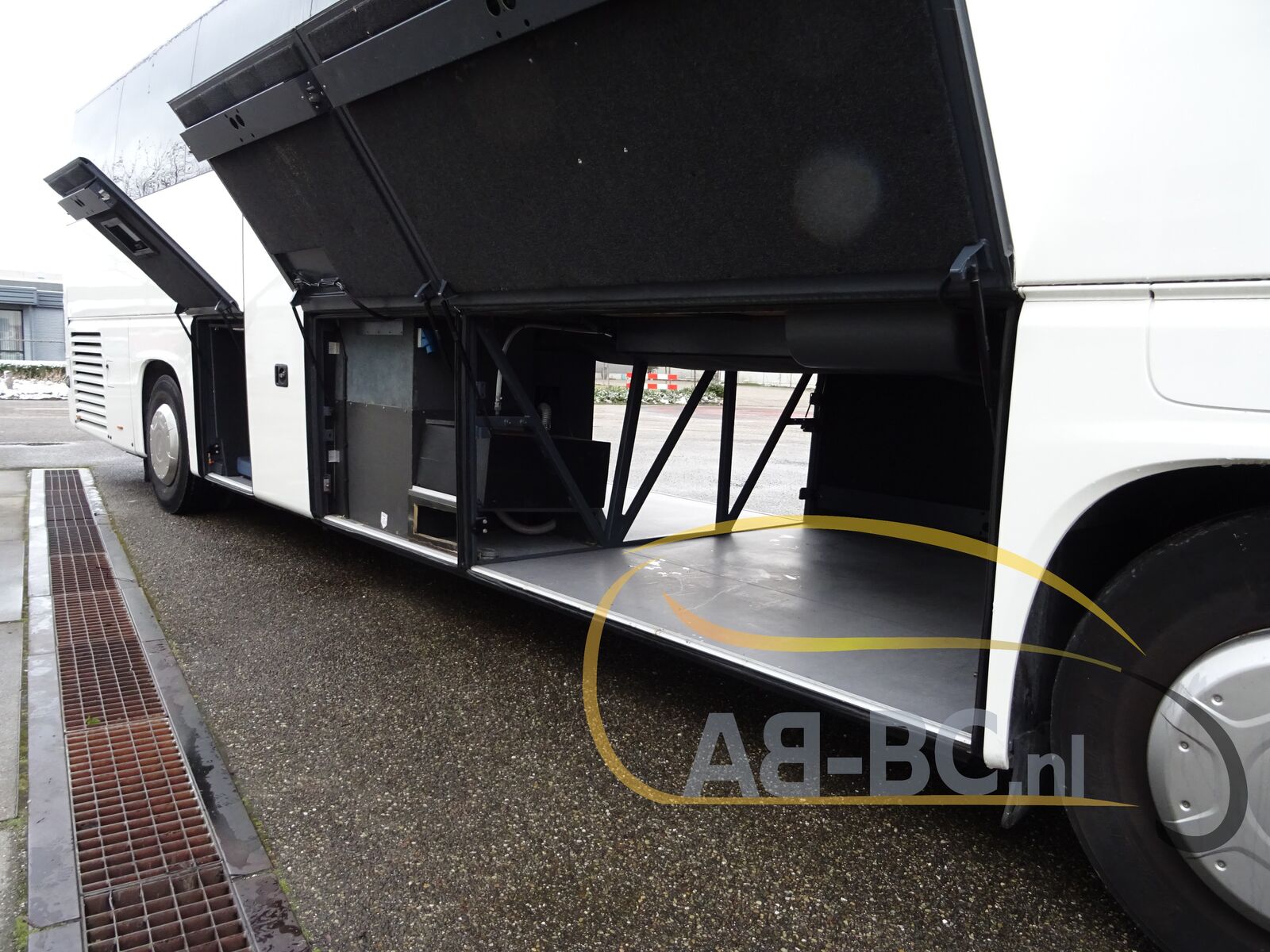 coach-bus-VDL-Futura-FHD2-129-370-51-Seats-EURO-6---1648805646794860933_orig_2a4b2a4c310aa06b86e8949cd0673632--22040112282526833000