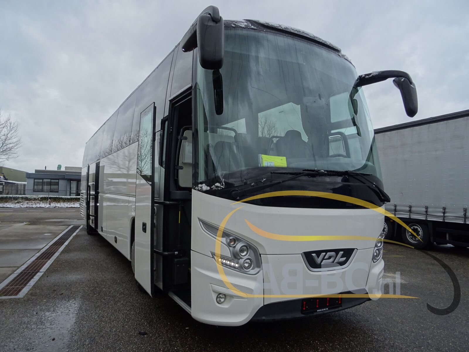 coach-bus-VDL-Futura-FHD2-129-370-51-Seats-EURO-6---1648805655371203011_orig_0fa15bbe5e21d17dfa75bf41fe81a13a--22040112282526833000
