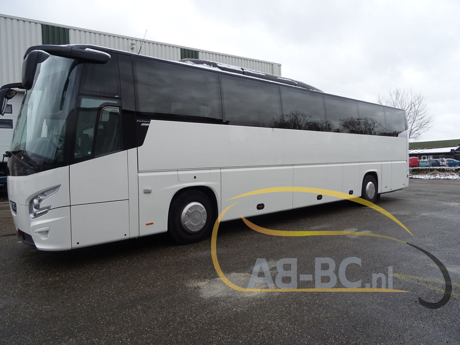 coach-bus-VDL-Futura-FHD2-129-370-51-Seats-EURO-6---1648805672762199426_orig_cec502d2be1c386284a83ff7a624117a--22040112282526833000