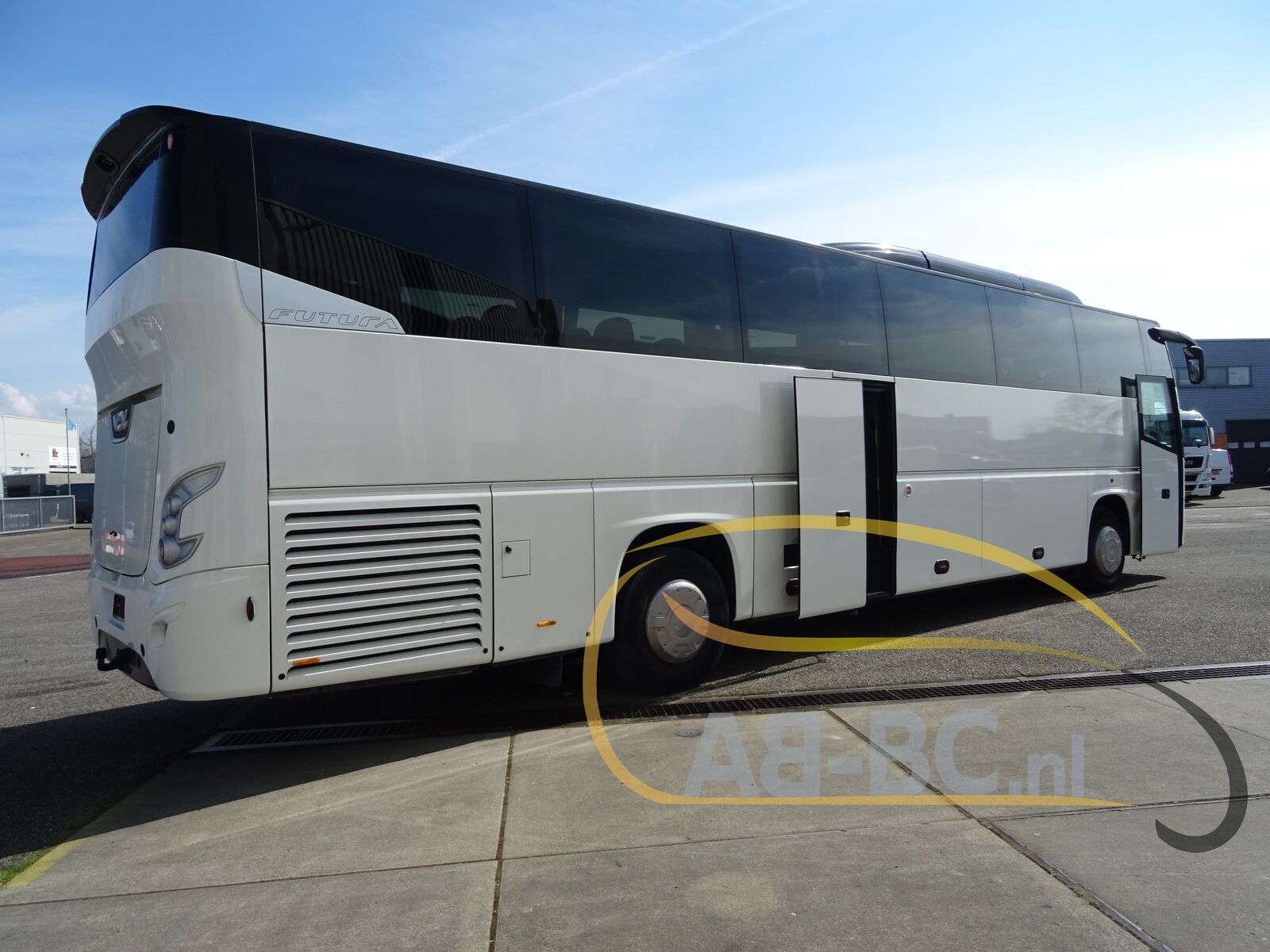 coach-bus-VDL-Futura-FHD2-129-370-51-Seats-EURO-6---1649945768952925129_orig_045df0e897fbf7cfeccb5dd25aaa2726--22041417135019073200