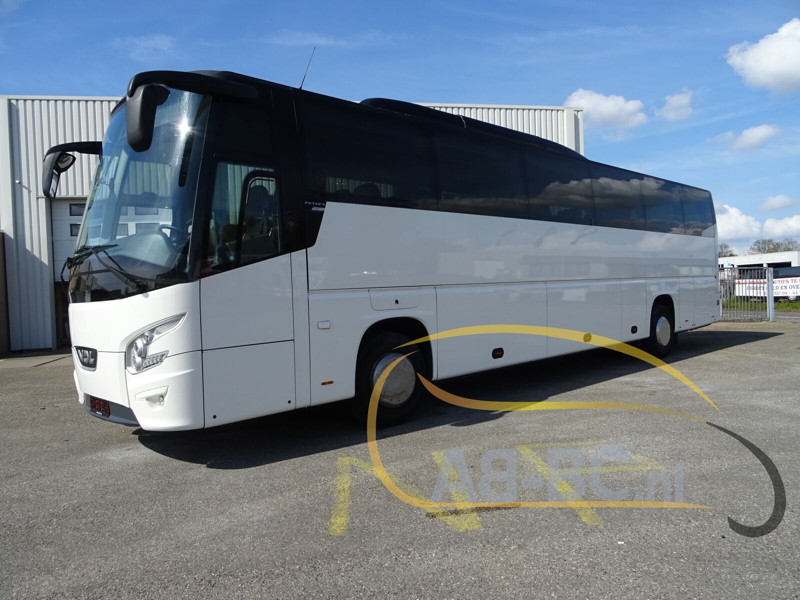 coach-bus-VDL-Futura-FHD2-129-370-51-Seats-EURO-6---1649945775126219270_orig_ff7f426e119c17da611d5b2d9dc7d7b2--22041417135019073200