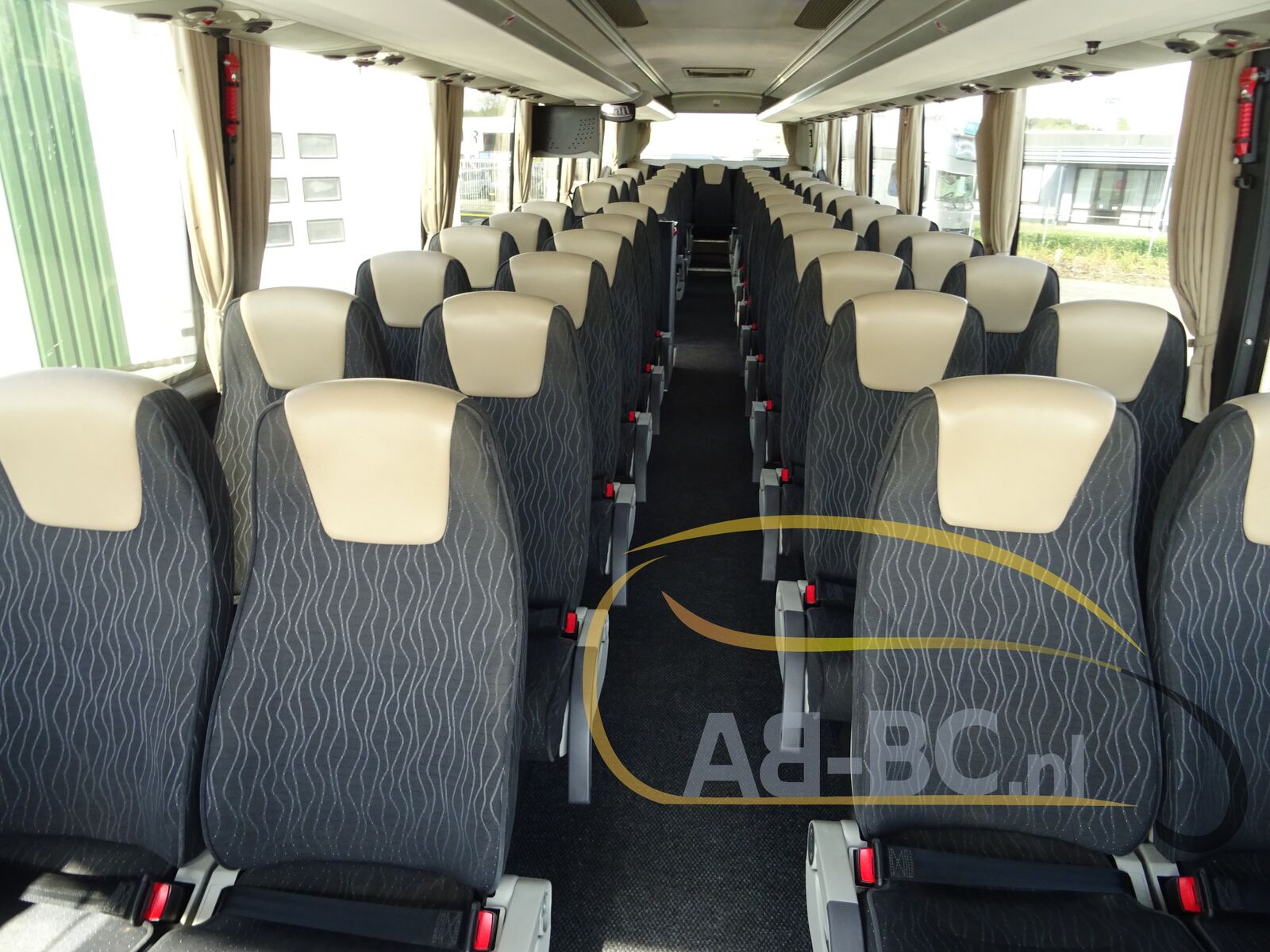 coach-bus-VDL-Futura-FHD2-129-370-51-Seats-EURO-6---1649945819167303389_orig_c172dc79d12c0eea4b41c02faa9d91e3--22041417135019073200