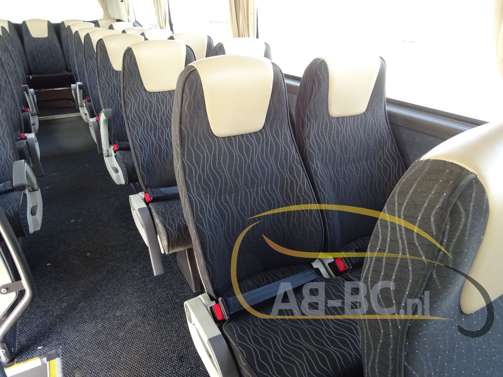 coach-bus-VDL-Futura-FHD2-129-370-51-Seats-EURO-6---1649945829257779079_orig_910d7579e09f0a6b0c4aae217e21818e--22041417135019073200