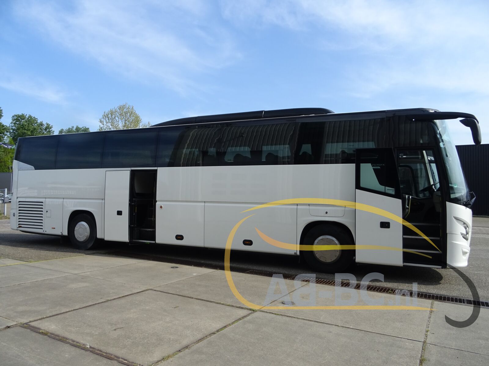 coach-bus-VDL-Futura-FHD2-129-440-51-Seats-EURO-6---1651224482525745943_orig_bc0cdf323d9d52c17b605e703c8f1fd1--22042912260636414000