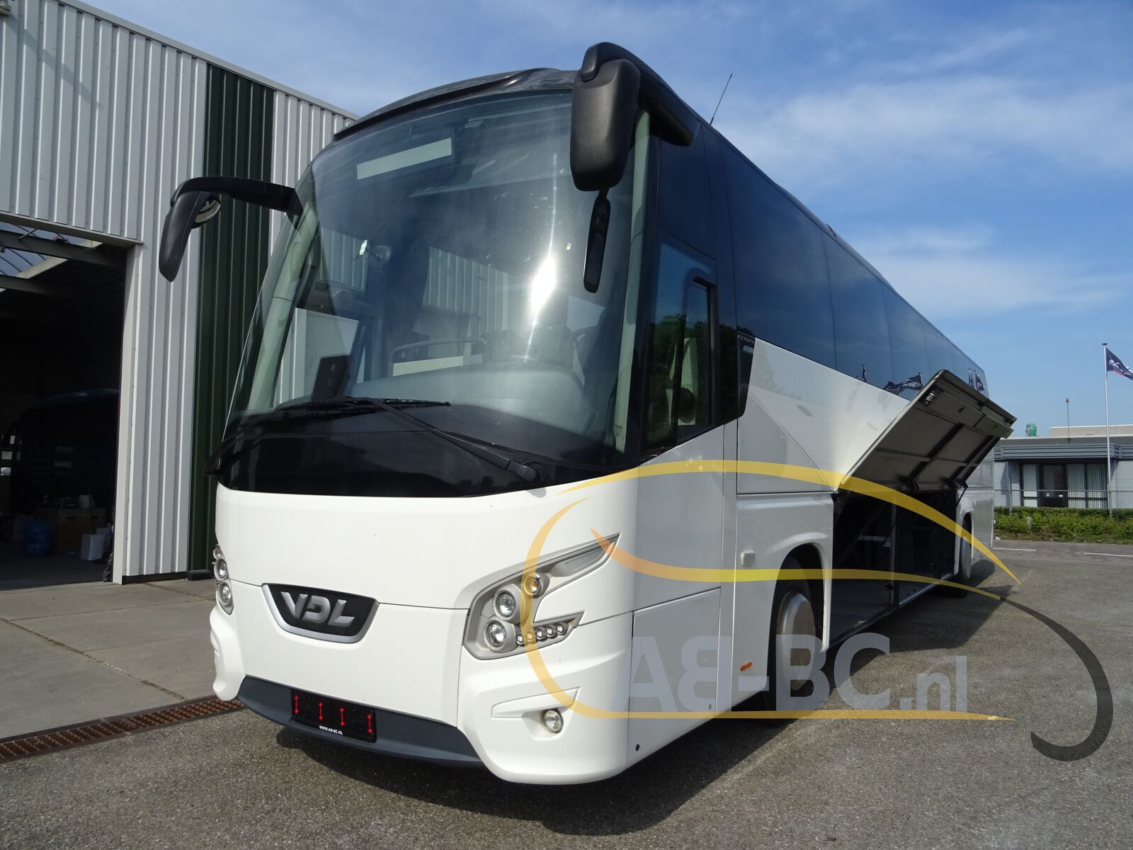 coach-bus-VDL-Futura-FHD2-129-440-51-Seats-EURO-6---1651224502840531757_orig_2edffcc4e07a8b20f6ab17a6e7293aa7--22042912260636414000