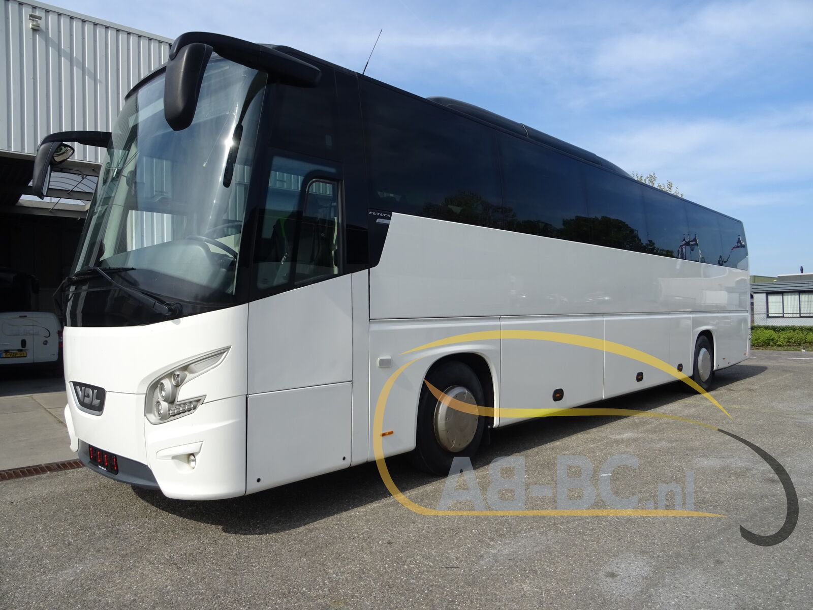 coach-bus-VDL-Futura-FHD2-129-440-51-Seats-EURO-6---1651224506999119034_orig_e2f100ff6e70b8320dd9446201ad6713--22042912260636414000