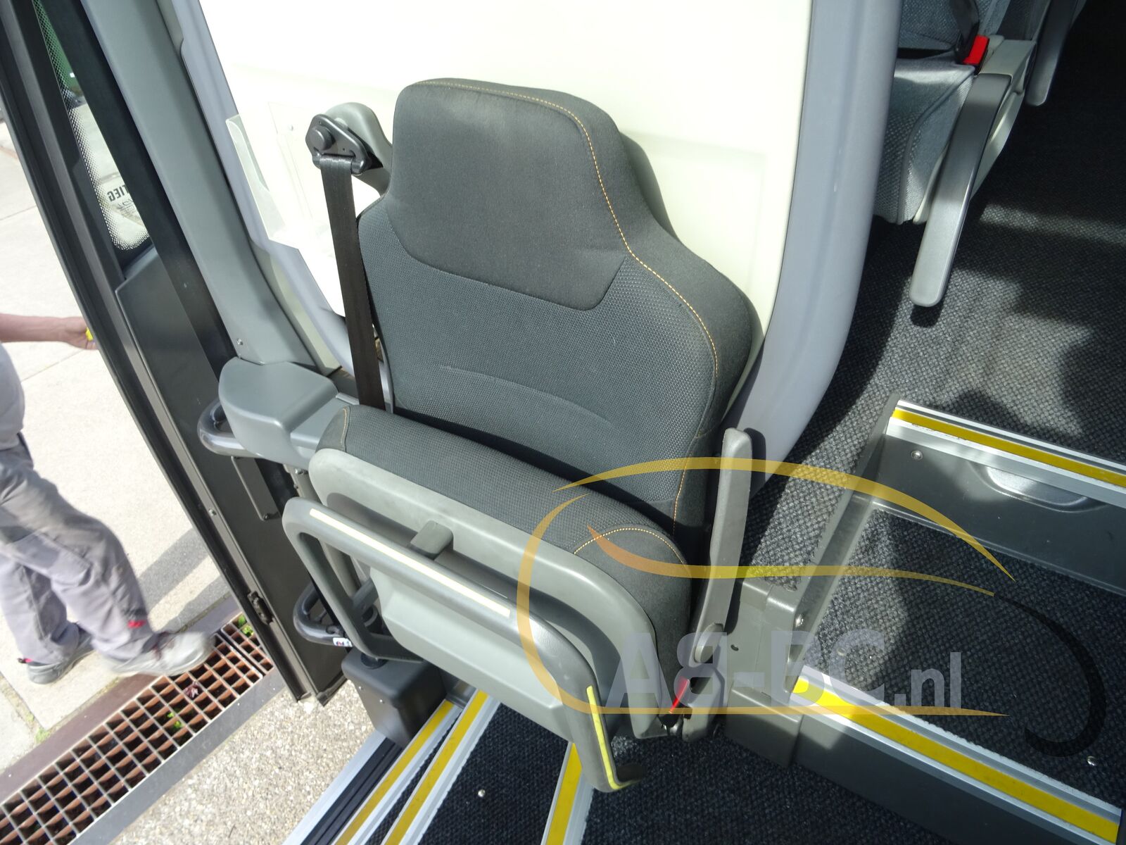 coach-bus-VDL-Futura-FHD2-129-440-51-Seats-EURO-6---1651224572714254722_orig_310cb4ec86be8def7e637b4f3454033f--22042912260636414000