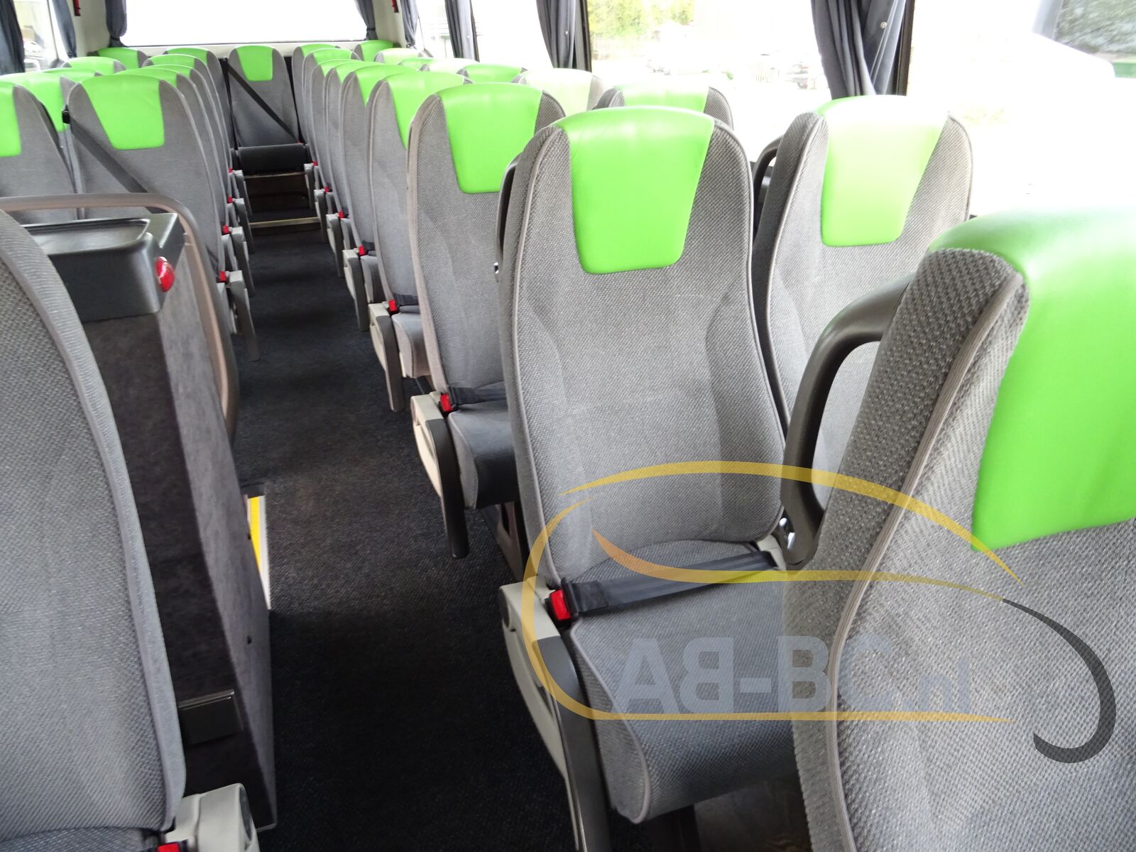coach-bus-VDL-Futura-FHD2-129-440-51-Seats-EURO-6---1651224592941796969_orig_b97ef5329d8ed84987f8fad8cc2fe2c0--22042912260636414000