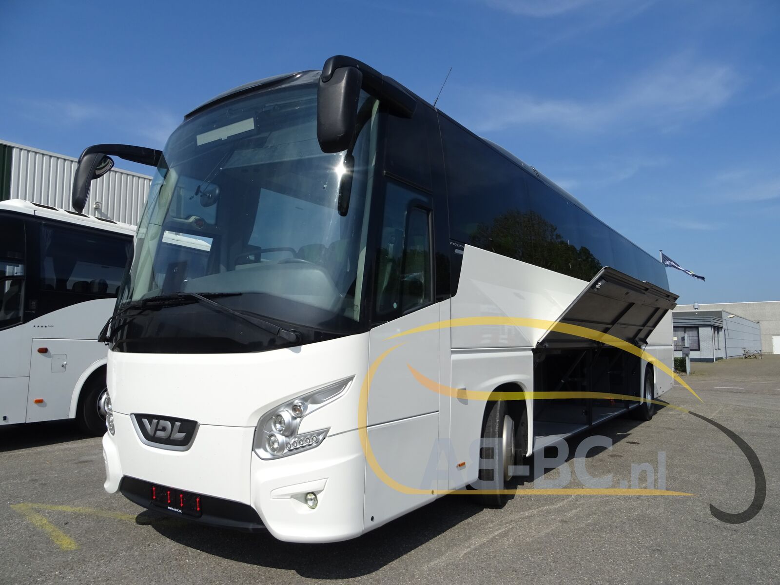 coach-bus-VDL-Futura-FHD2-129-440-51-Seats-EURO-6-2-PIECES-AVAILABLE---1651157531583268592_orig_d84561d6509026465b878f23cf4df2b8--22042817510111469500