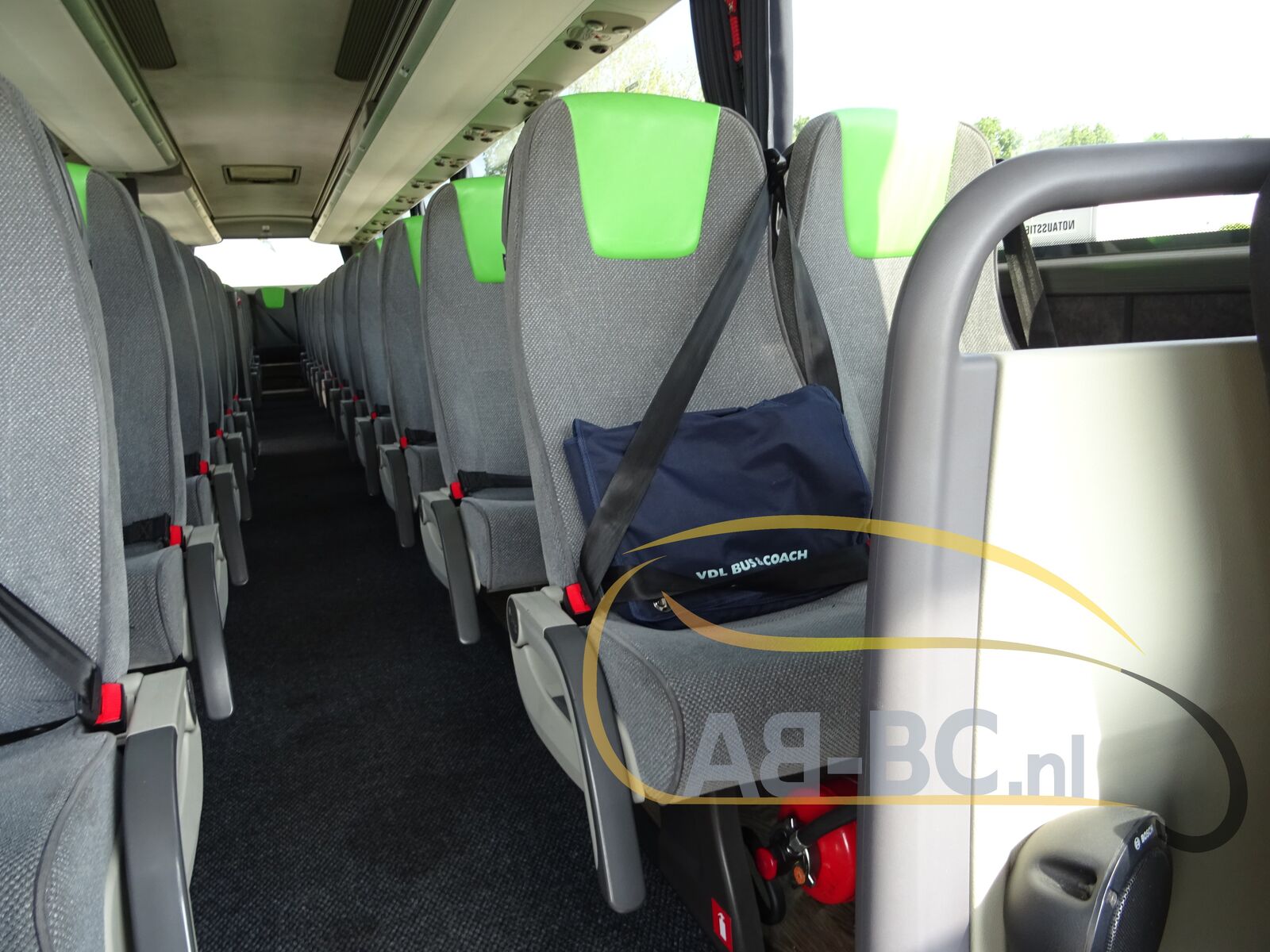 coach-bus-VDL-Futura-FHD2-129-440-51-Seats-EURO-6-2-PIECES-AVAILABLE---1651157575099086310_orig_683383d4949a7327bcd4fde2e2494dce--22042817510111469500