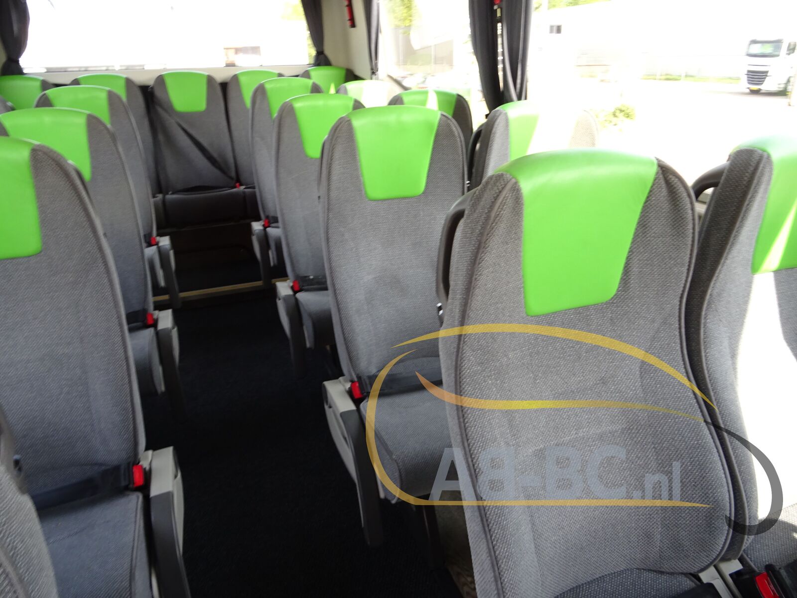 coach-bus-VDL-Futura-FHD2-129-440-51-Seats-EURO-6-2-PIECES-AVAILABLE---1651157593868071140_orig_d8a73f34971786bc0d3364f99edbc673--22042817510111469500