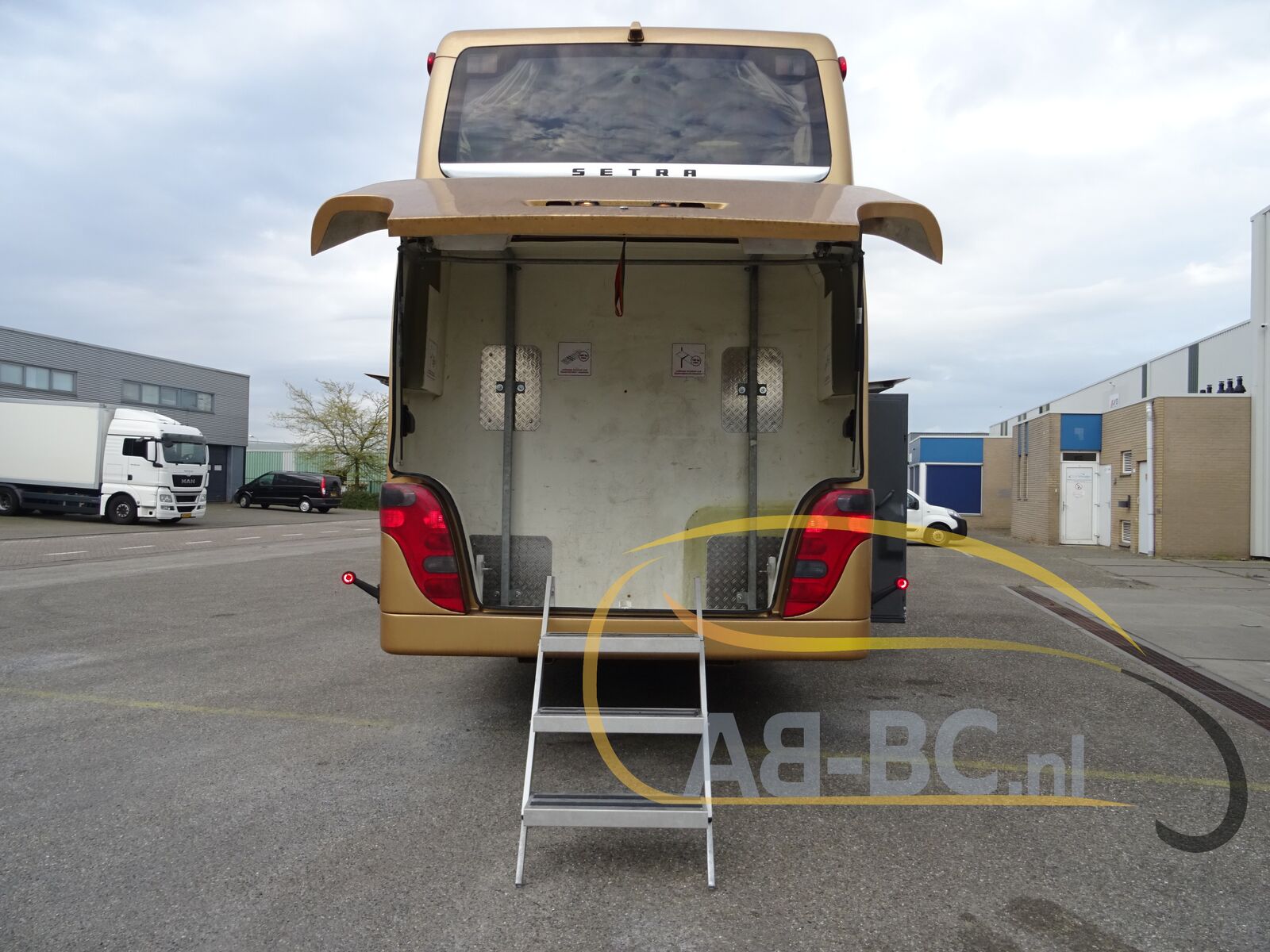 double-decker-bus-SETRA-S431-DT-84-Seats-EURO-6-with-SKIBAK---1650964016525017833_orig_a379d9dfcbfc74ac51201767e1c8548d--22042612031108570600