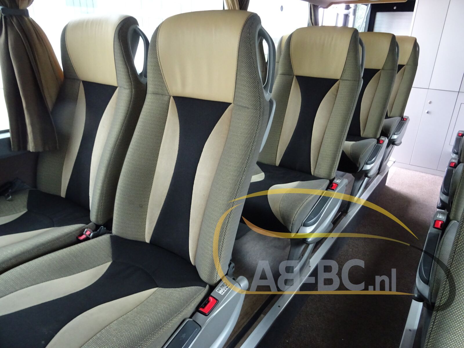 double-decker-bus-SETRA-S431-DT-84-Seats-EURO-6-with-SKIBAK---1650964125080602168_orig_b33f52bc1d475c072cfc794a156069c8--22042612031108570600