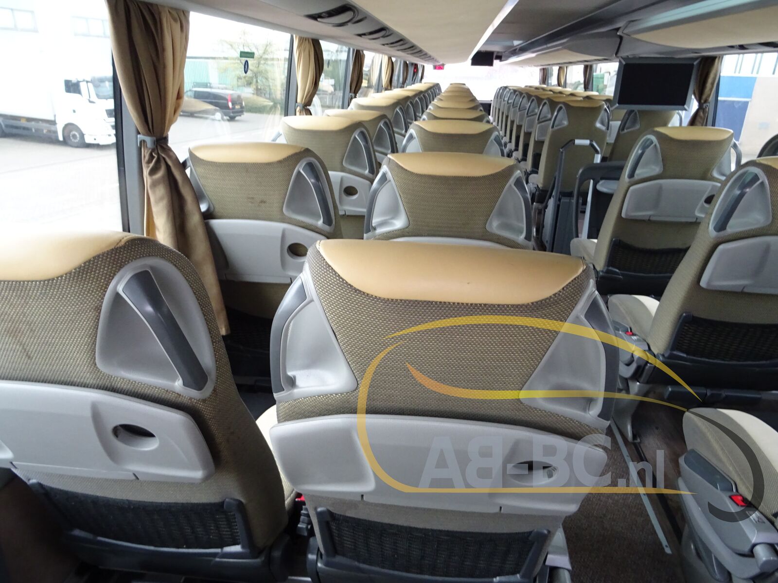 double-decker-bus-SETRA-S431-DT-84-Seats-EURO-6-with-SKIBAK---1650964174296967946_orig_996ed6463aaeb3e778a0ebcc4879d1a8--22042612031108570600