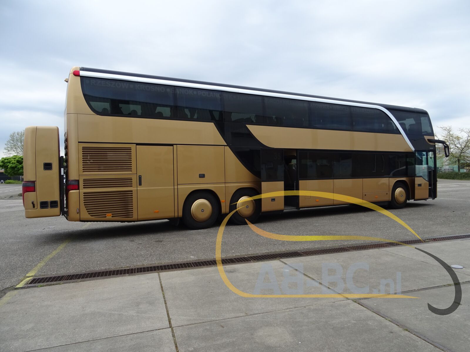 double-decker-bus-SETRA-S431-DT-84-Seats-EURO-6-with-SKIBAK---1650964215486315776_orig_6a714a79ae70545212b7d81bc6e6ae3c--22042612031108570600