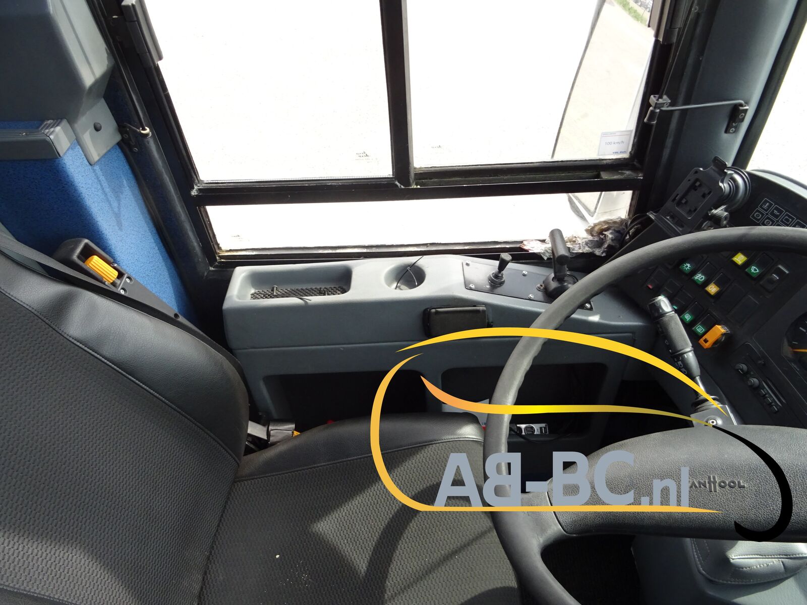 coach-bus-EOS-200L-HD-57-places-Daf-engine---1652364238644385725_orig_90e9a45b9ead2c318d3b37b531f22ab0--22051216564337587500