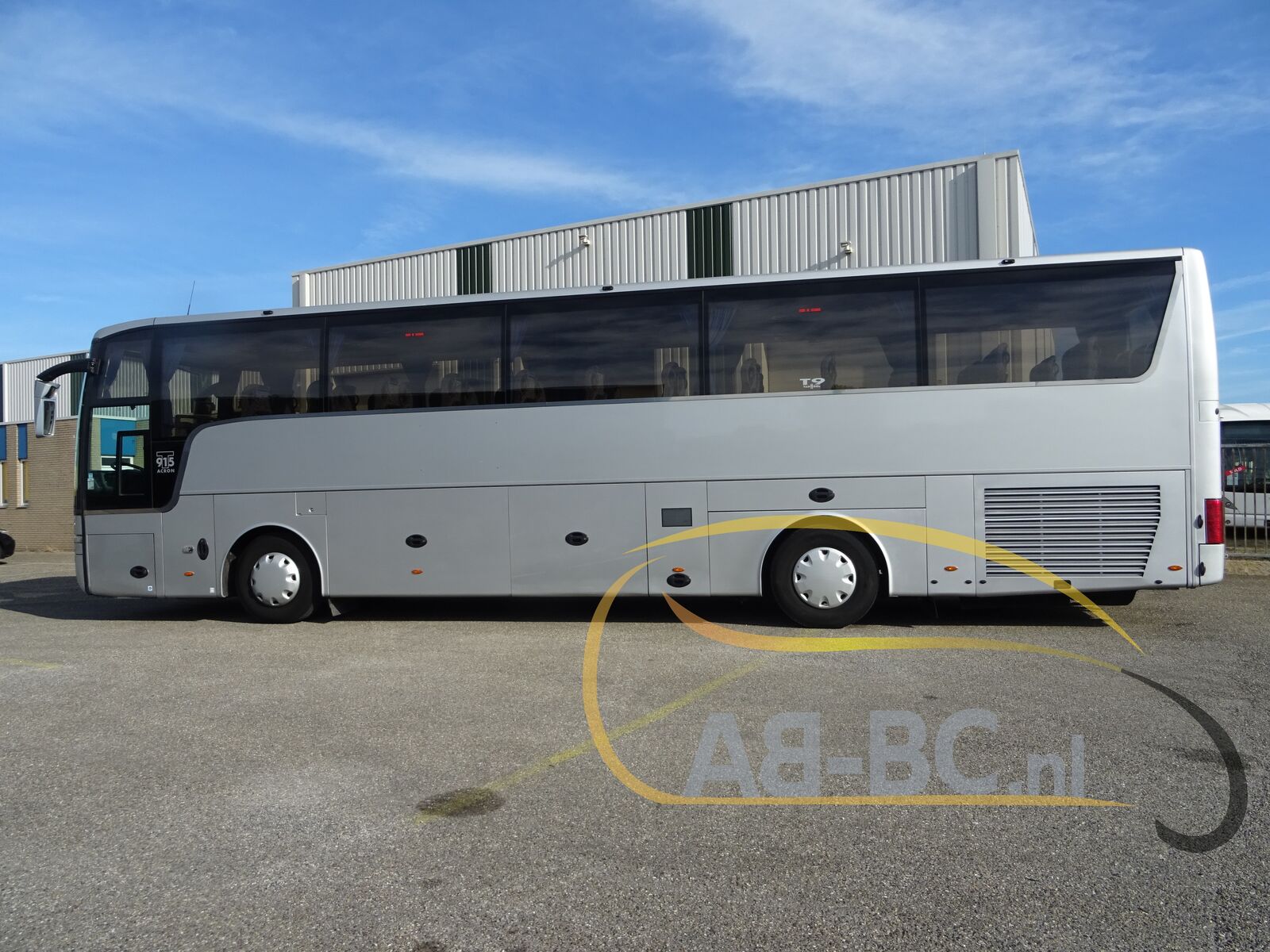 coach-bus-VAN-HOOL-T915-Acron-EURO-5-51-Seats---1655795006146230381_orig_95b98a185bf4c5c0e81c4611cd6c82a4--22051913383133938100