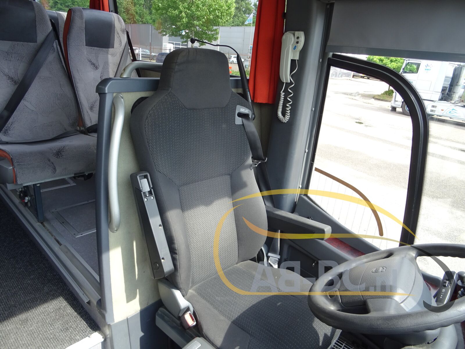 coach-bus-VOLVO-9700-Comfort-51-Seats-EURO-5---1652970073738763391_orig_cabc246fbb96b231be15683789efb350--22051917183207205200
