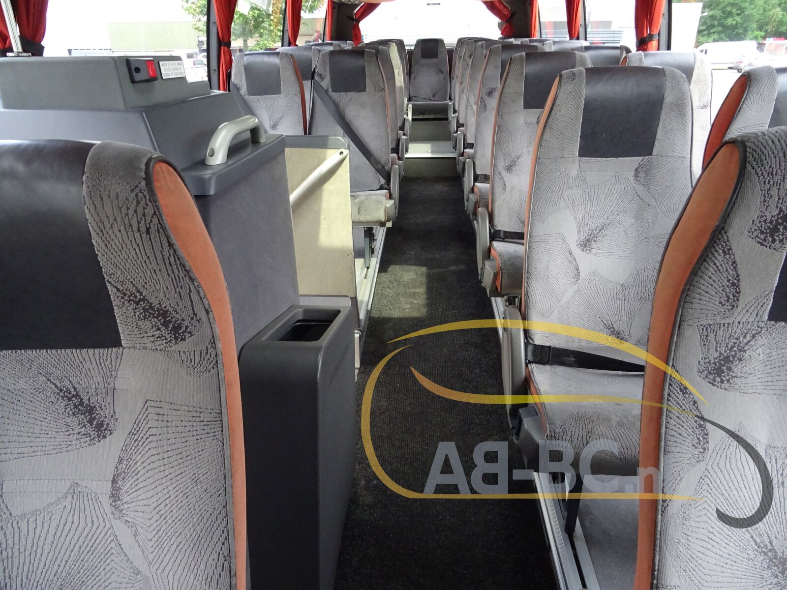 coach-bus-VOLVO-9700-Comfort-51-Seats-EURO-5---1652970104329444793_orig_83cb025717e66a6632813296e90eb690--22051917183207205200