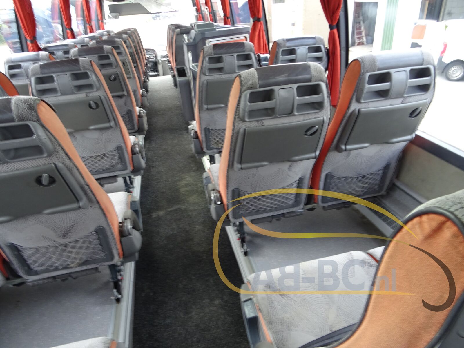 coach-bus-VOLVO-9700-Comfort-51-Seats-EURO-5---1652970126576398206_orig_310c8a82fce1a844e321f69219155120--22051917183207205200