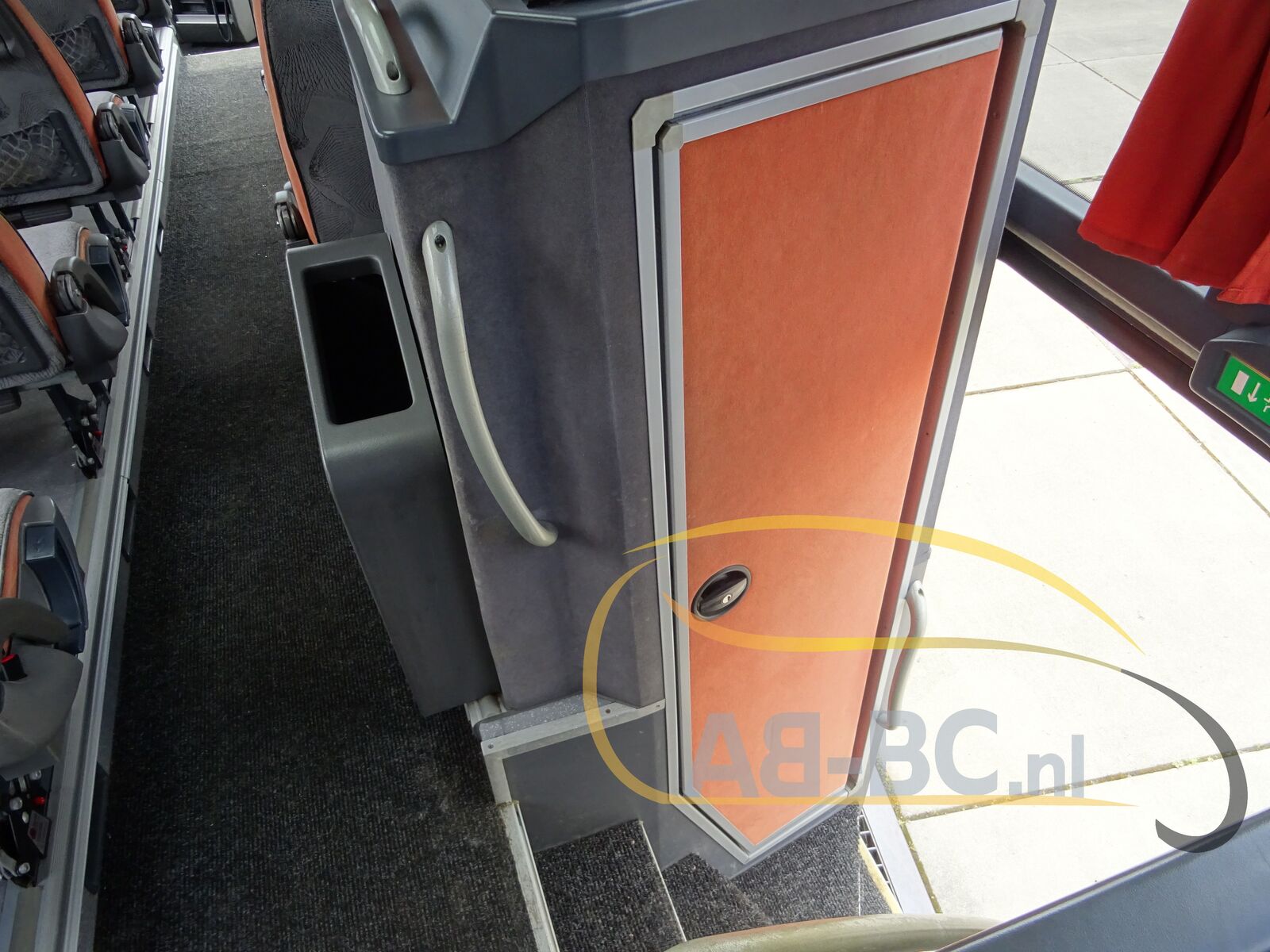 coach-bus-VOLVO-9700-Comfort-51-Seats-EURO-5---1652970133595333654_orig_04f0022c27cb2f85cdf0db0d18f35524--22051917183207205200